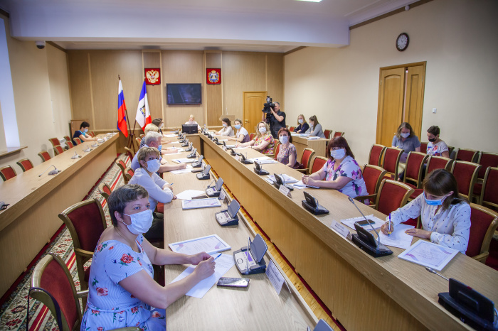 В Великом Новгороде обсудили направления развития молодежной политики в регионе В Великом Новгороде обсудили направления развития молодежной политики в регионе